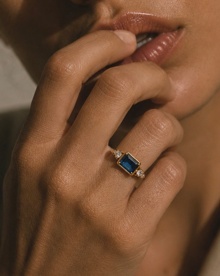 Ring The Empress London blue topaz