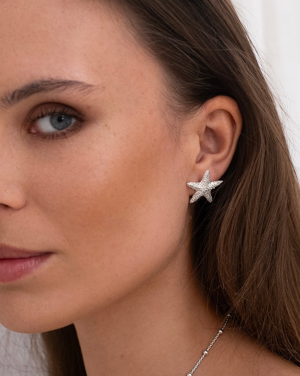 Stud earrings sea stars silver