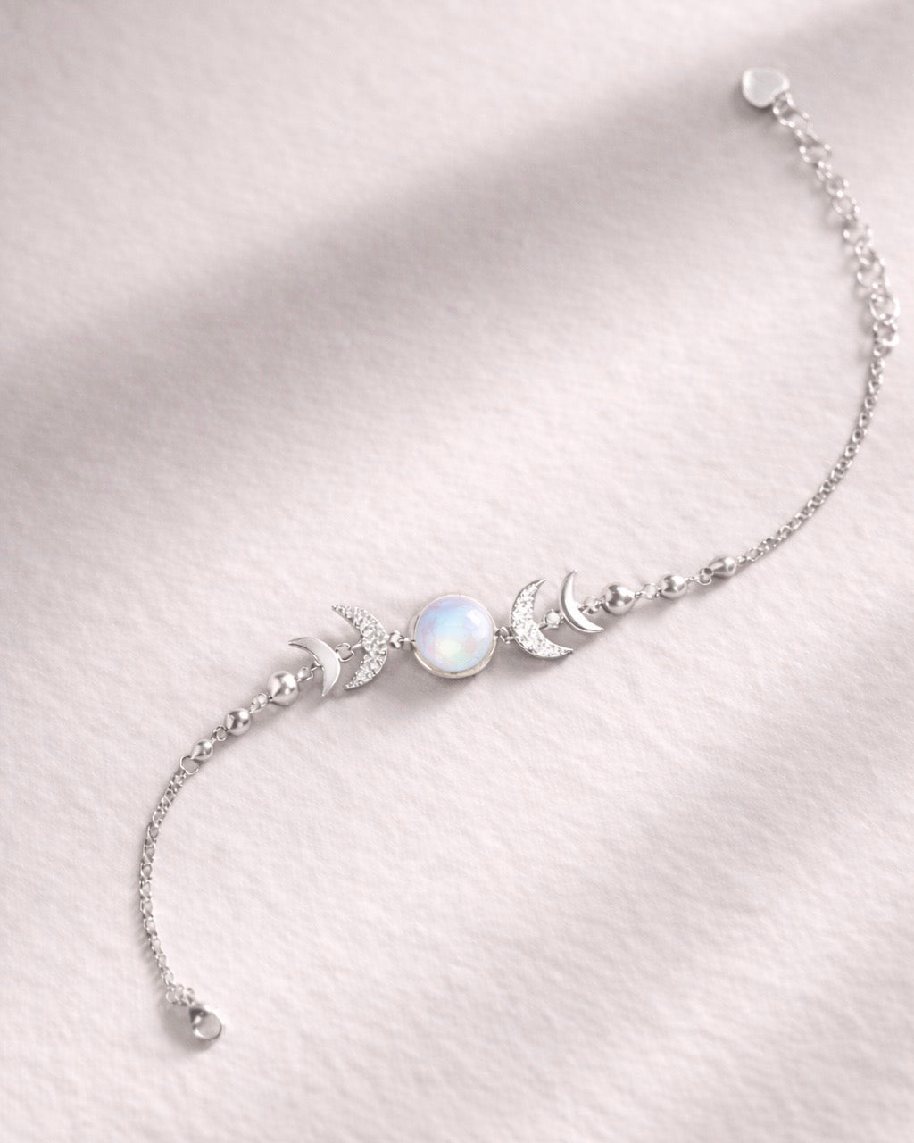 Bracelet Moonphases with moonstone – Celestera Jewelry
