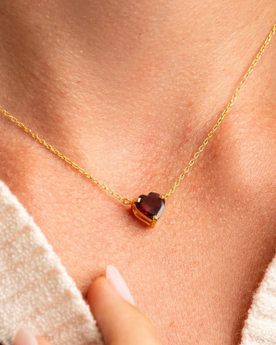 Necklace Heart with Garnet Gold