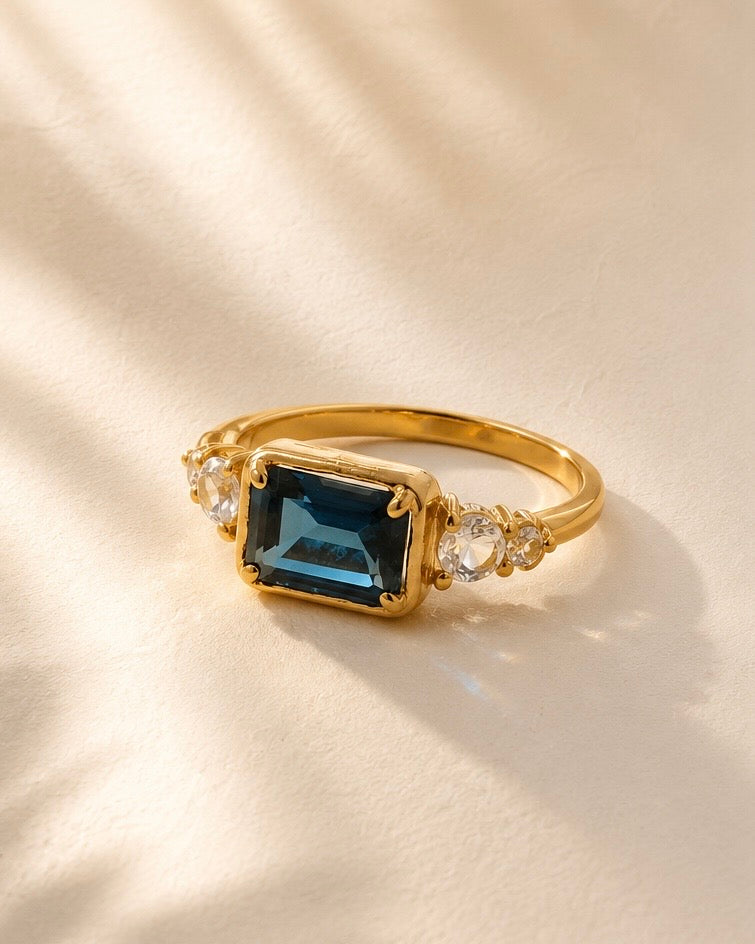 Ring The Empress London blue topaz