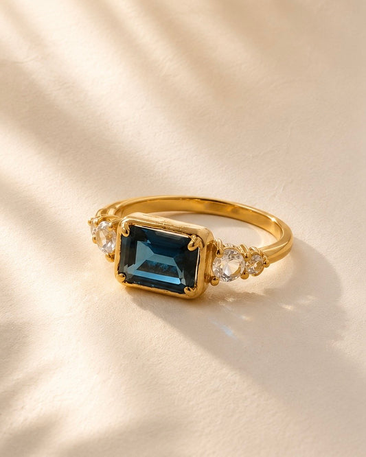 Ring The Empress London blue topaz