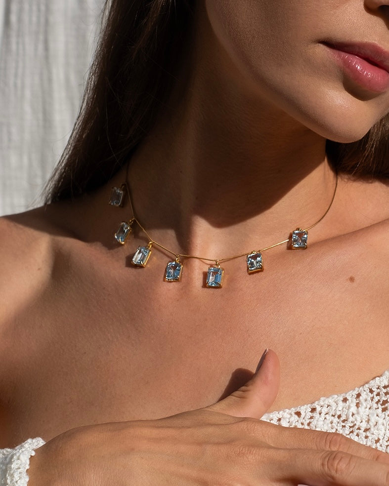 Necklace with 7 stones blue topaz