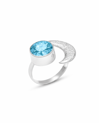 Ring Crescent with Blue Topaz