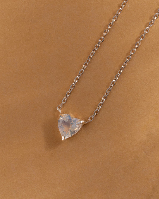 Necklace heart moonstone silver