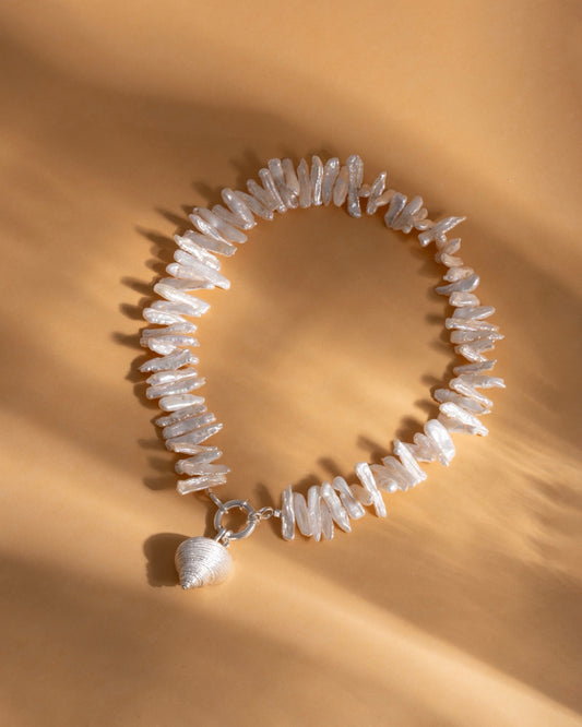 Necklace Pearl with Spiral shell silver