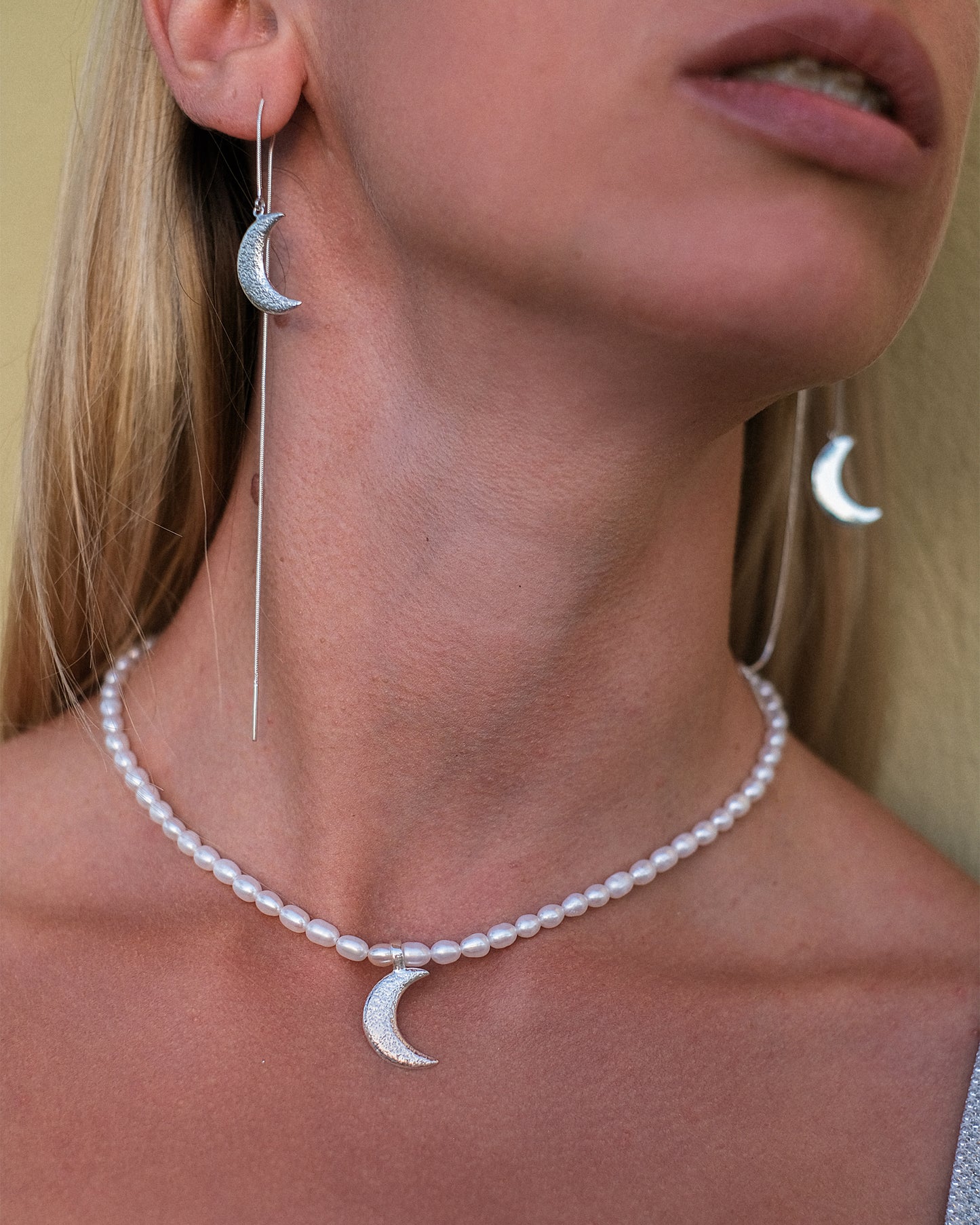 Necklace Pearl with Crescent