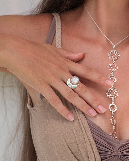 Ring Crescent with Moonstone Silver