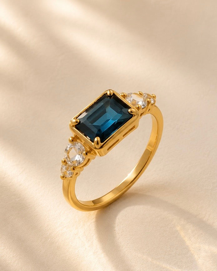 Ring The Empress London blue topaz