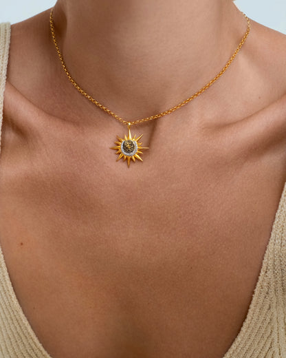 Guiding Star Necklace Gold Plated