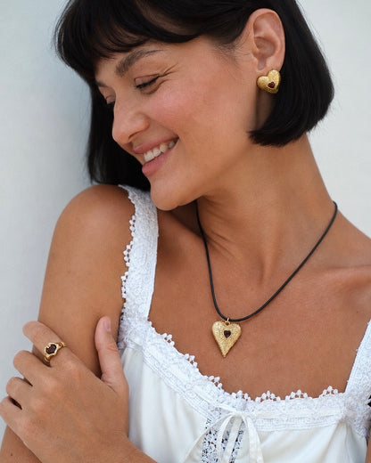 Earrings Touch of Love Gold plated