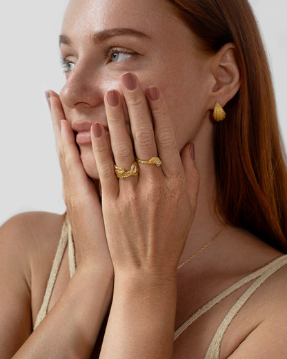 Ring infinite connection gold plated